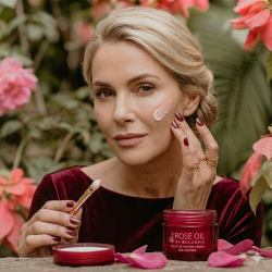 Crema Hidratante de Día Multiactiva -Regina Floris 50 m